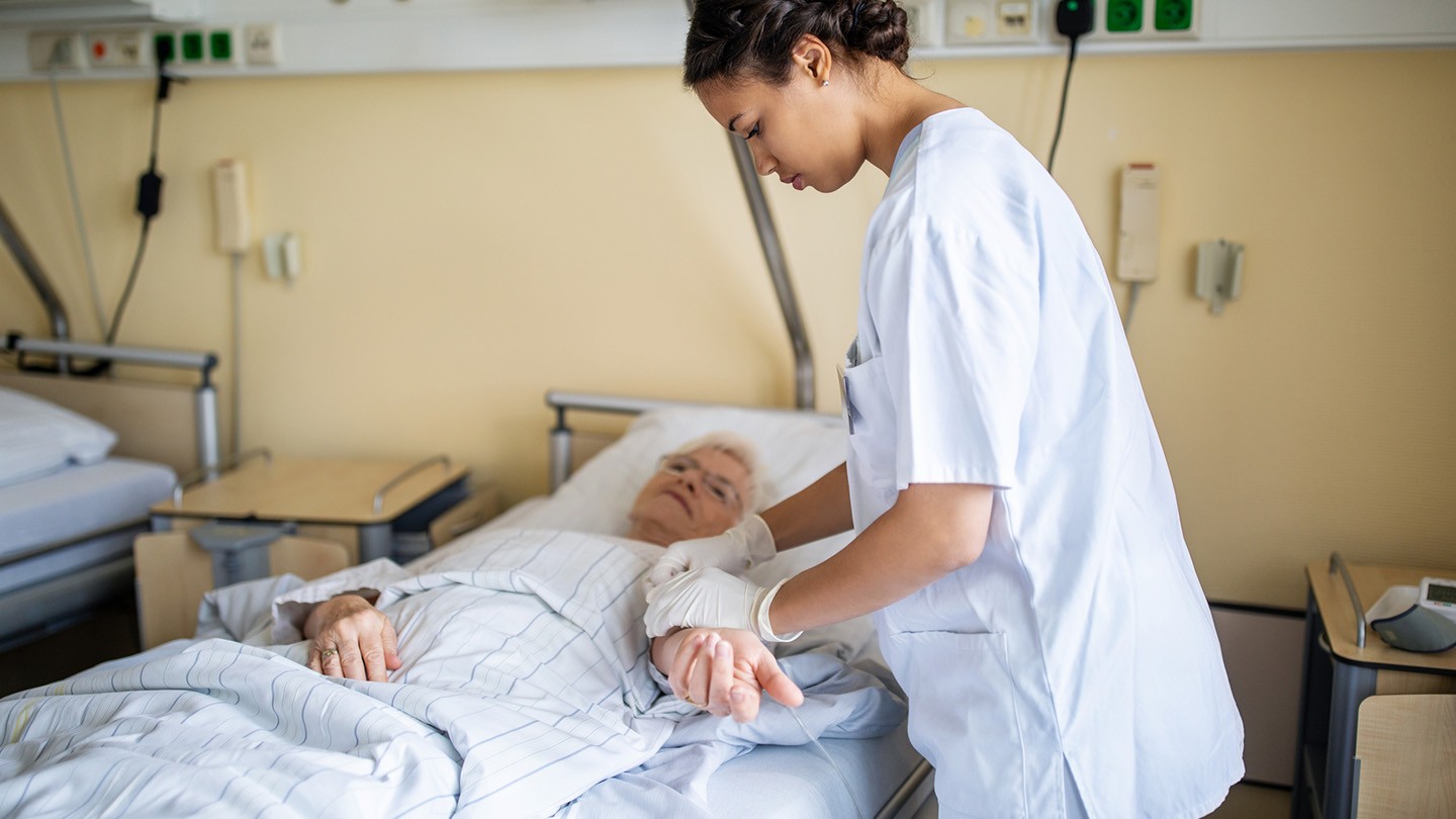 hospice patient with nurse