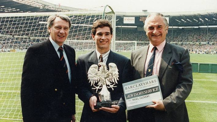 Bobby Robson and Nigel Clough with the Young Eagle award
