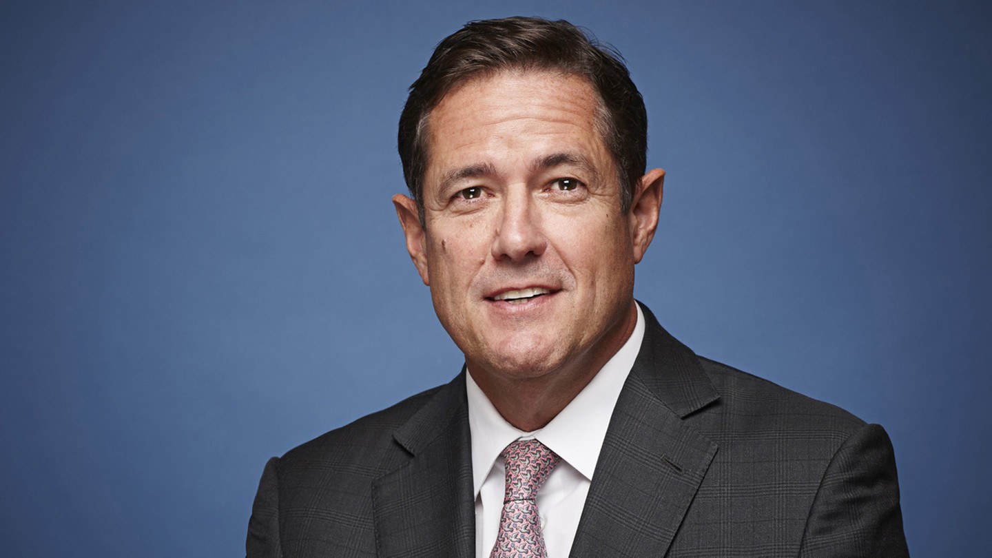Headshot of Barclays Group CEO Jes Staley.