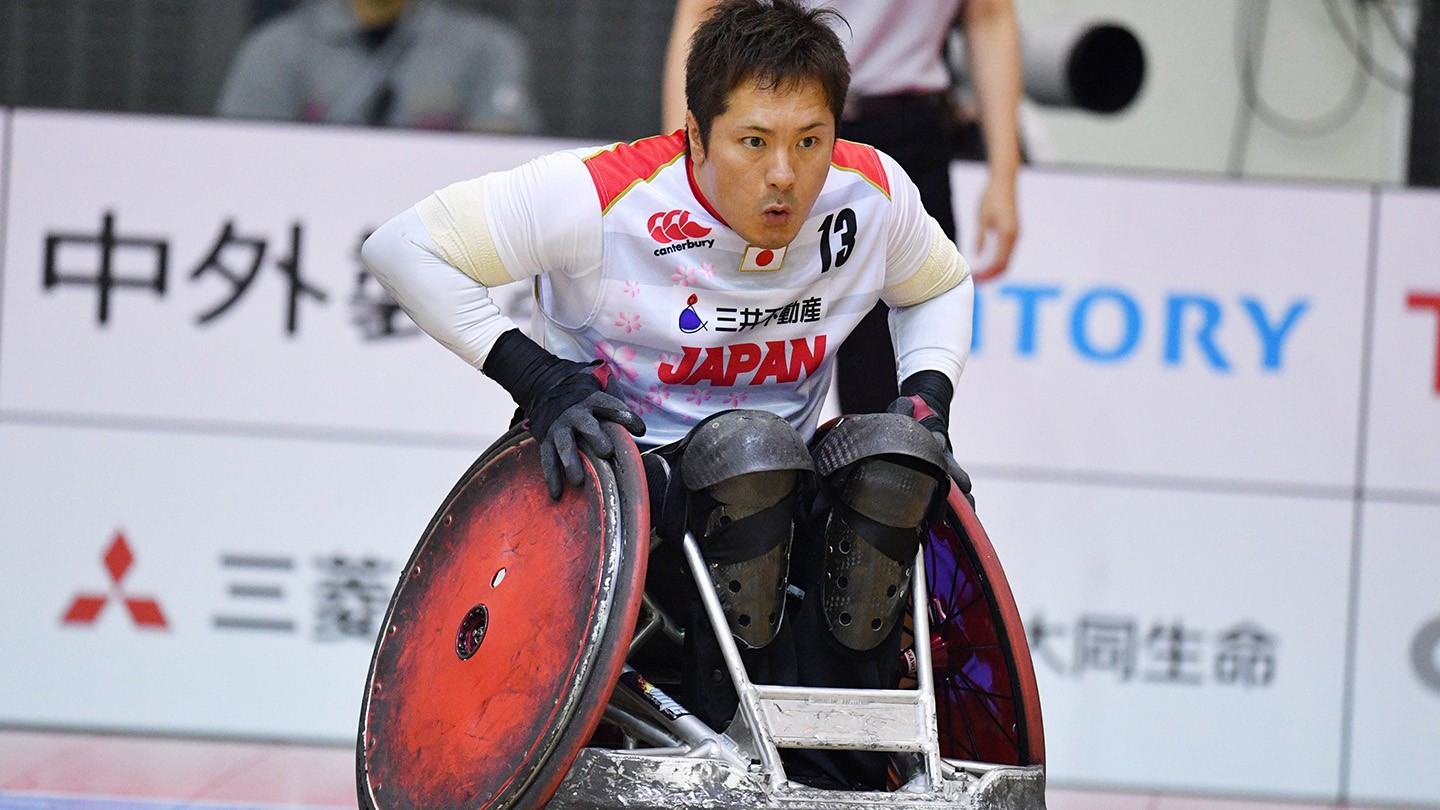 Shimakawa looks determined in a game of wheelchair rugby.